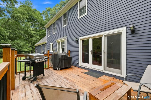2 Myrica Way, Old Lyme, CT 06371