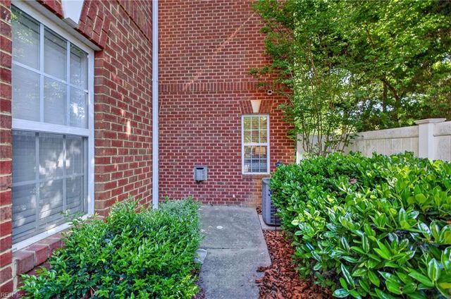 816 Great Marsh AVE, Chesapeake, VA 23320