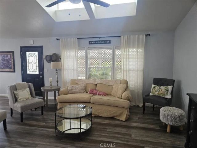 14851 Jeffrey Rd, SPC 142, Irvine, CA 92618