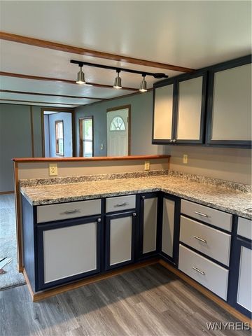 73 Andrus Circle, Hanover, NY 14136