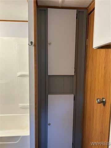 73 Andrus Circle, Hanover, NY 14136