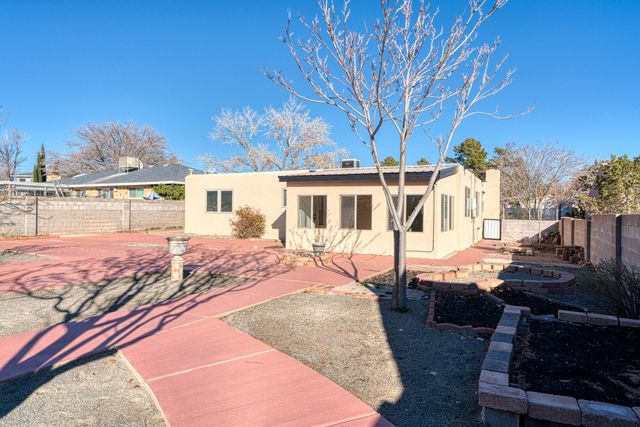 6332 Buenos Aires Place NW, Albuquerque, NM 87120