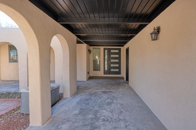 6332 Buenos Aires Place NW, Albuquerque, NM 87120