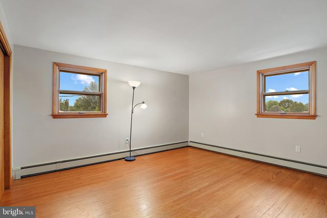 136 PAUL ST, Hanover, PA 17331