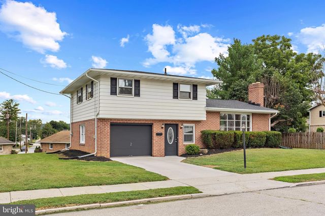136 PAUL ST, Hanover, PA 17331