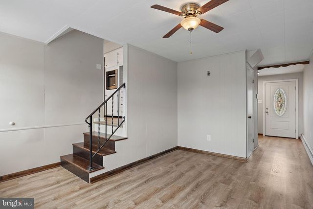 136 PAUL ST, Hanover, PA 17331
