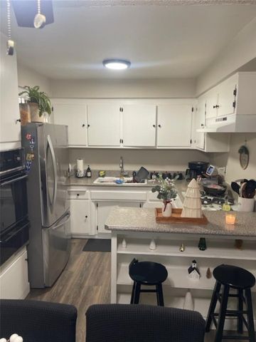 17920 Schoenborn Street, Northridge, CA 91325