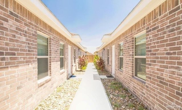 1012 W La Pointe Avenue, Alton, TX 78573