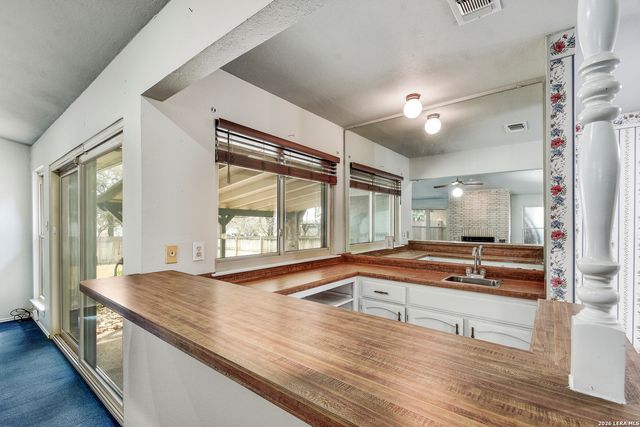 2818 Oak Leigh, San Antonio, TX 78232