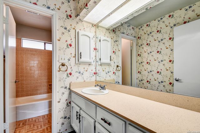 2818 Oak Leigh, San Antonio, TX 78232