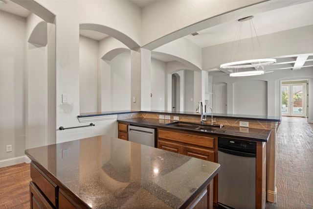6811 San Fernando, Irving, TX 75039
