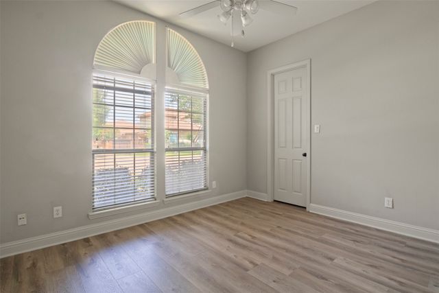 6811 San Fernando, Irving, TX 75039