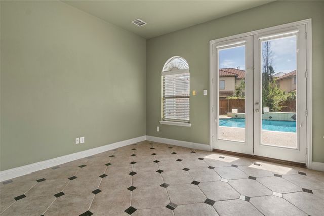 6811 San Fernando, Irving, TX 75039