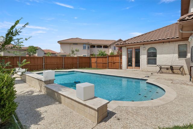 6811 San Fernando, Irving, TX 75039