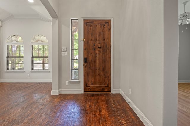 6811 San Fernando, Irving, TX 75039