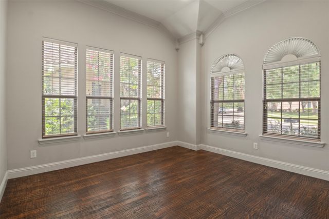 6811 San Fernando, Irving, TX 75039