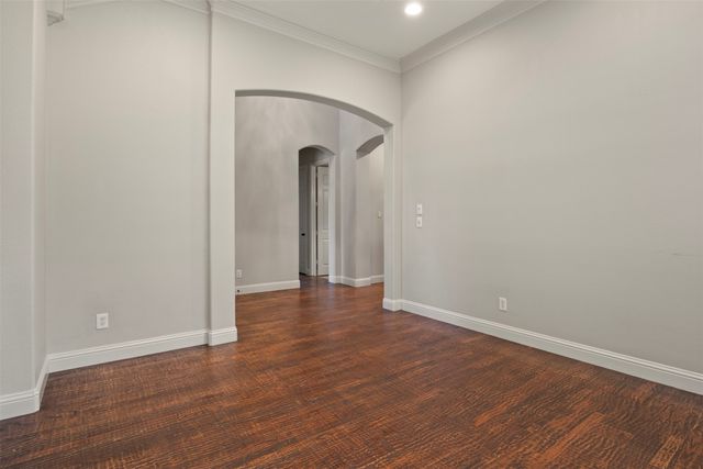 6811 San Fernando, Irving, TX 75039