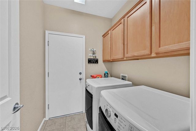 7525 Lintwhite Street, North Las Vegas, NV 89084