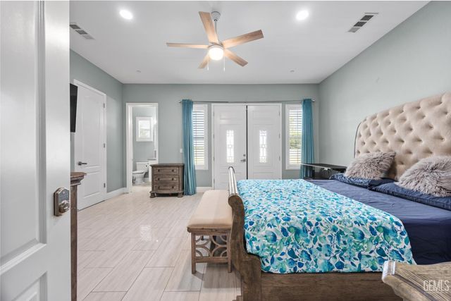 613 S Sterling Road, Bakersfield, CA 93307