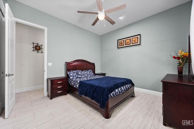 613 S Sterling Road, Bakersfield, CA 93307