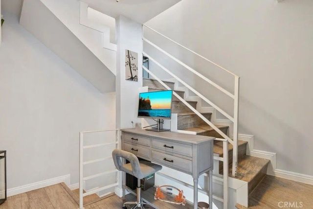 1733 Malcolm, Los Angeles, CA 90024