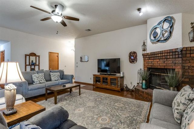 1705 Park View Place, Edmond, OK 73003