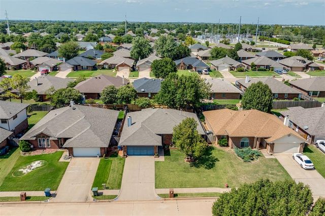 1705 Park View Place, Edmond, OK 73003