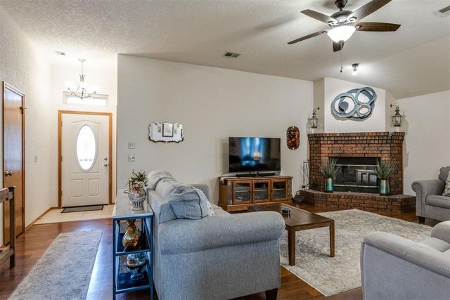 1705 Park View Place, Edmond, OK 73003