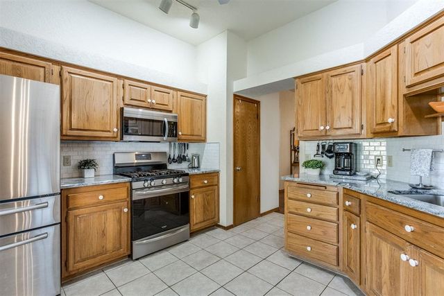 1705 Park View Place, Edmond, OK 73003
