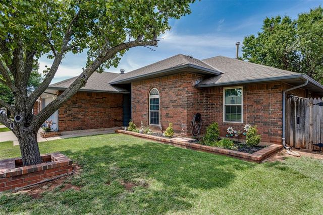 1705 Park View Place, Edmond, OK 73003