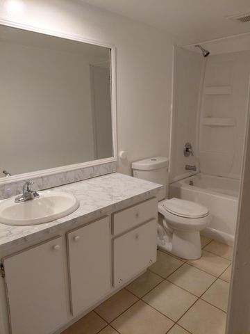 2403 S Waterside Drive 2403, Lake Worth, FL 33461