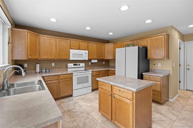 15125 E 117th Drive, Commerce City, CO 80603