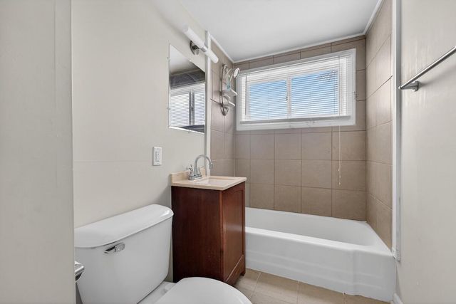 5137 N 66th STREET, Milwaukee, WI 53218