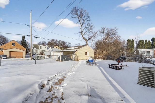 5137 N 66th STREET, Milwaukee, WI 53218