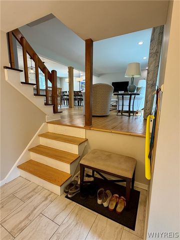 95 Cindy Drive, Amherst, NY 14221
