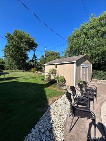 95 Cindy Drive, Amherst, NY 14221