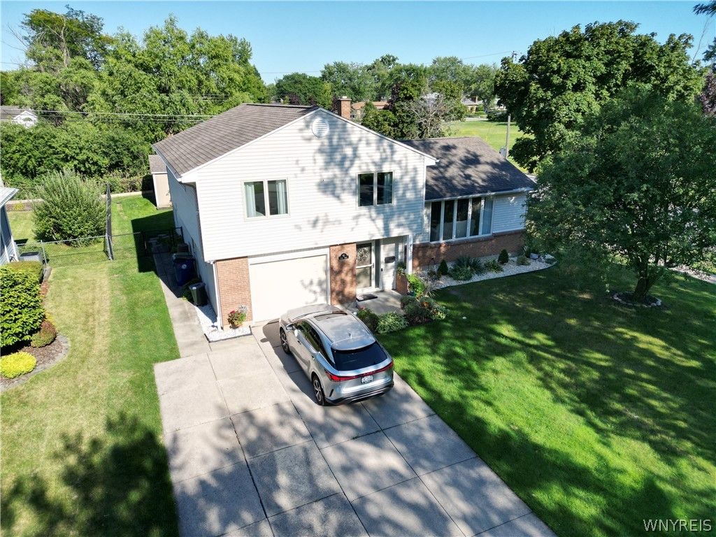 95 Cindy Drive, Amherst, NY 14221
