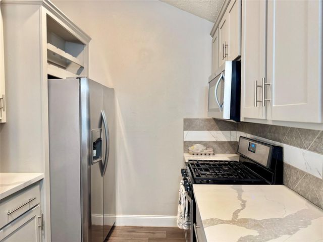 7116 Goldendale Court, Cypress, TX 77433