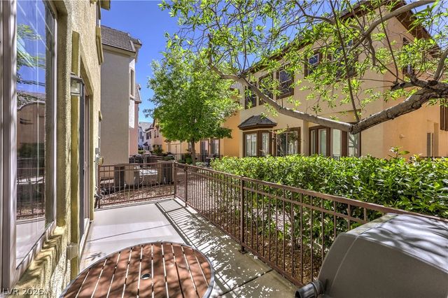 9209 DALMAHOY Place, Las Vegas, NV 89145