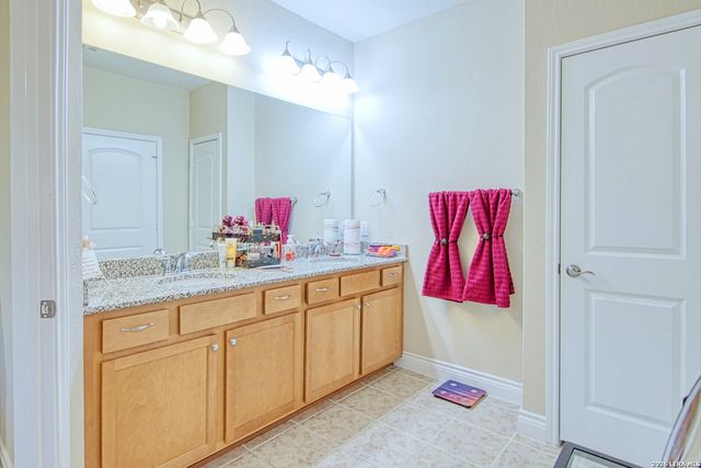 13107 Easter Island, San Antonio, TX 78253