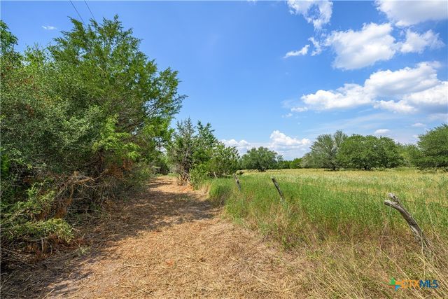 10842 Rauch Road, La Grange, TX 78946