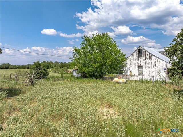 10842 Rauch Road, La Grange, TX 78946