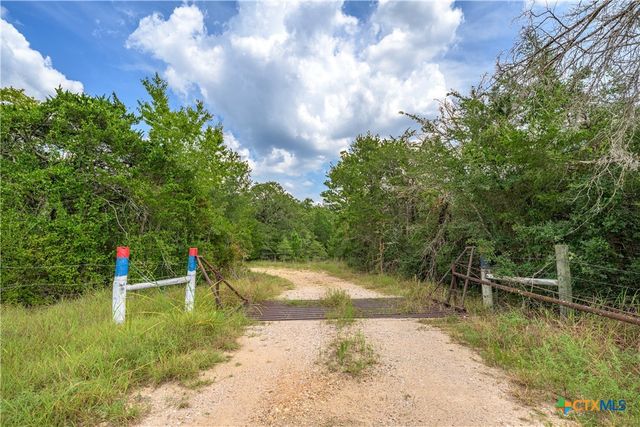 10842 Rauch Road, La Grange, TX 78946