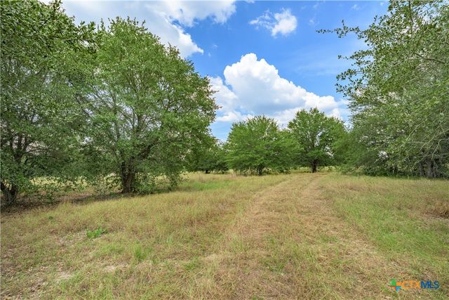 10842 Rauch Road, La Grange, TX 78946
