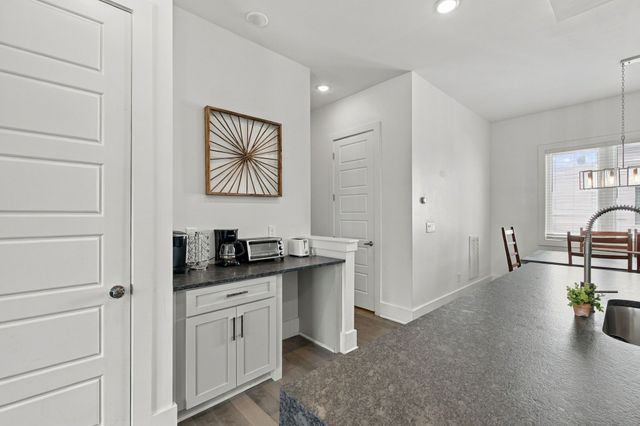 821 Vibe Pl, Nashville, TN 37216