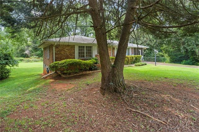 4097 Gladesworth Lane, Decatur, GA 30035