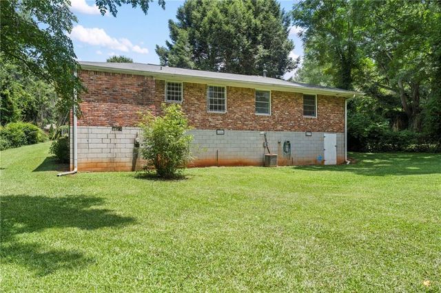 4097 Gladesworth Lane, Decatur, GA 30035
