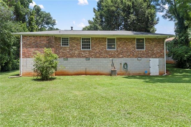 4097 Gladesworth Lane, Decatur, GA 30035
