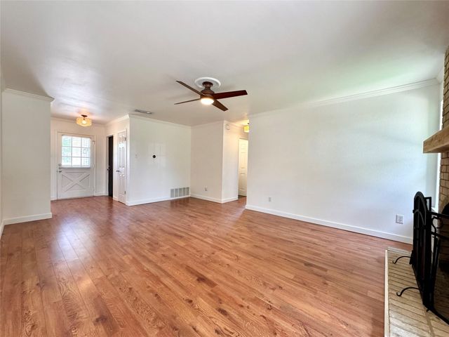 1501 Greenfield DR, Round Rock, TX 78664