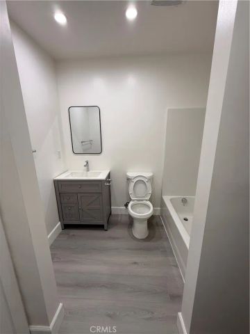 9011 Oneida, Sun Valley, CA 91352